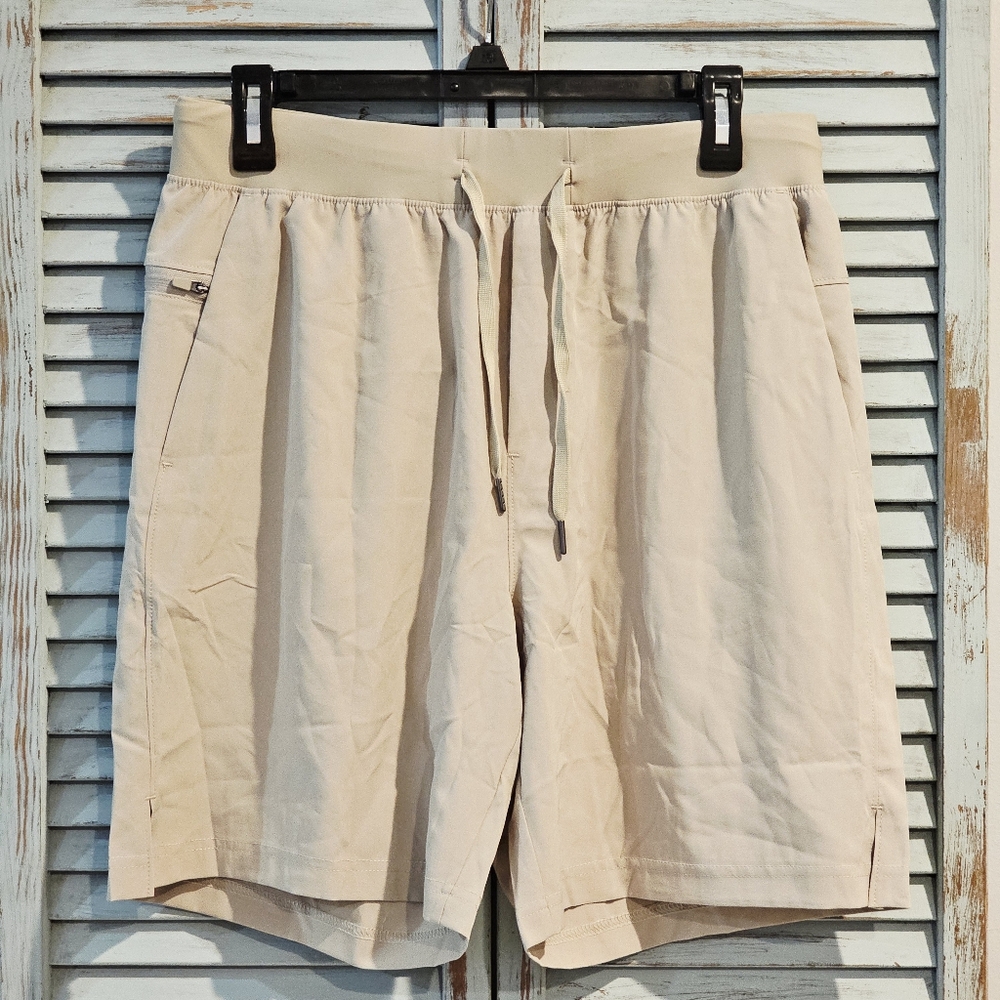 SOOTHFEEL ATHLETIC PERFORMANCE SHORTS Mens 7/M Beige Polyester Zipper Pocket NWT